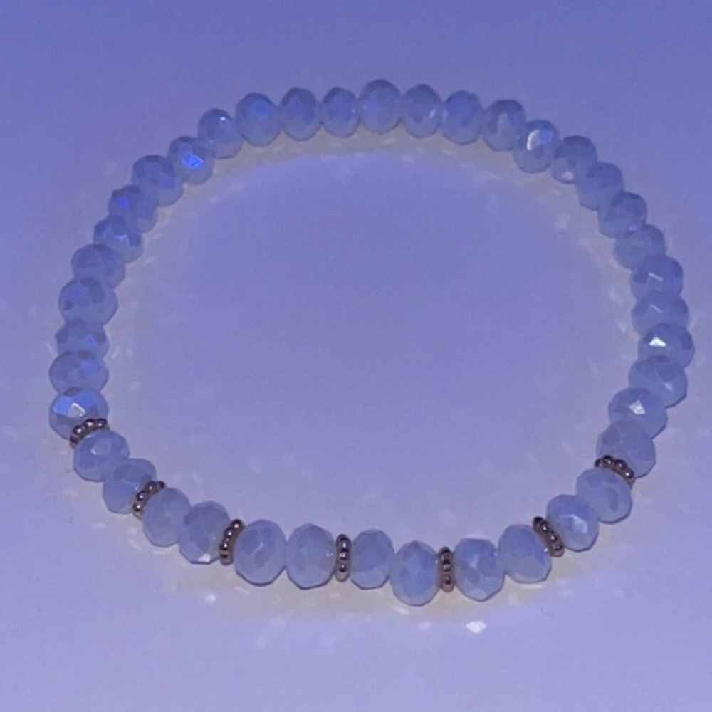 White and gold bracelet